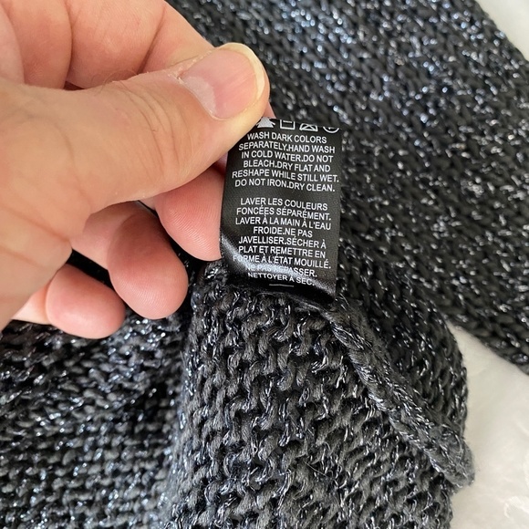 RW & Co. Women's Metallic Charcoal Long Sleeve Knit Sweater Size XS Roll-tabs - Picture 8 of 13